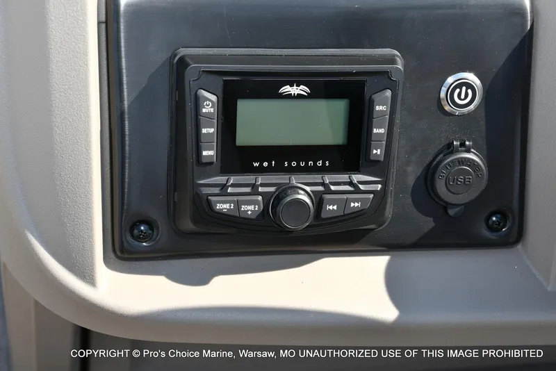 Slide: The Image of Sun Tracker FISHIN' BARGE 22 DLX w/150HP Mercury 4 Stroke 2025 - 50