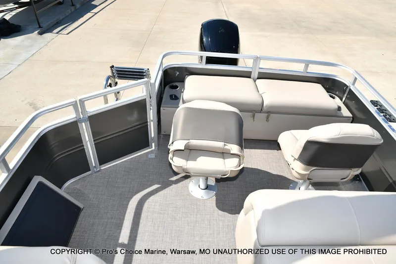 Slide: The Image of Sun Tracker FISHIN' BARGE 22 DLX w/150HP Mercury 4 Stroke 2025 - 54