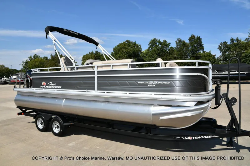 Slide: The Image of Sun Tracker FISHIN' BARGE 22 DLX w/150HP Mercury 4 Stroke 2025 - 72
