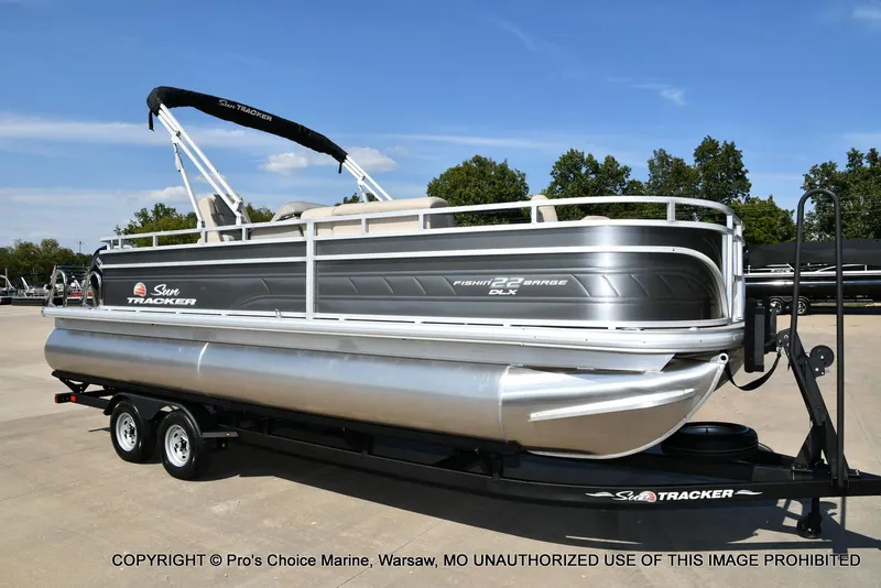 Slide: The Image of Sun Tracker FISHIN' BARGE 22 DLX w/150HP Mercury 4 Stroke 2025 - 75