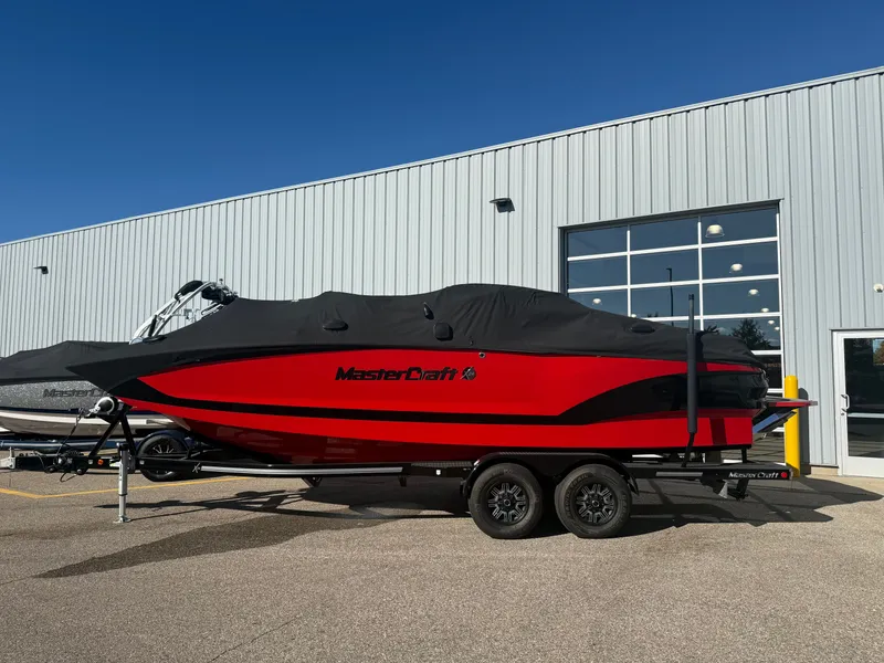 Slide: The Image of MasterCraft X24 2019 - 30