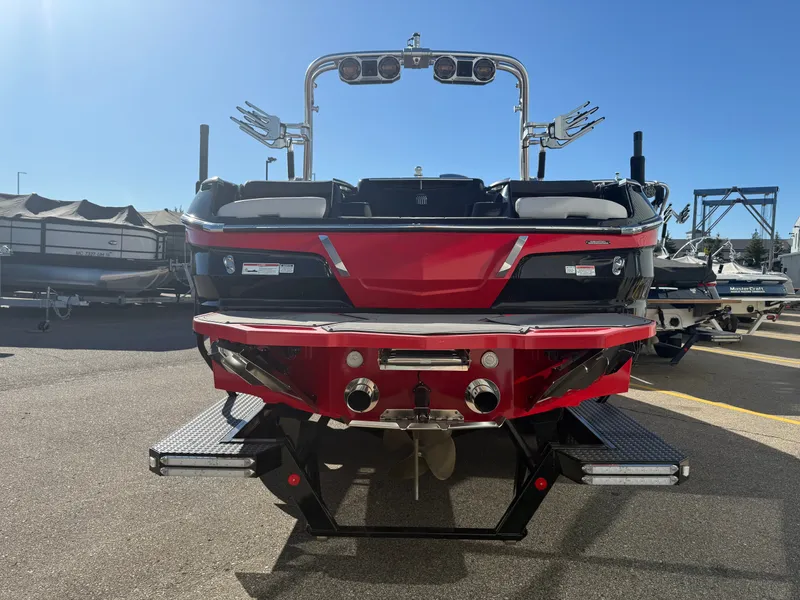 Slide: The Image of MasterCraft X24 2019 - 5