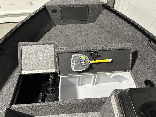 Slide: The Image of Lund 1650 Rebel XL SS 2025 - 12