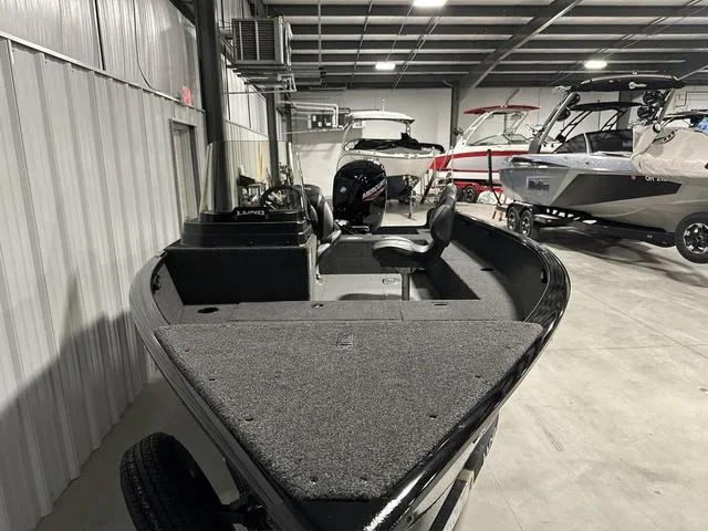 Slide: The Image of Lund 1650 Rebel XL SS 2025 - 4