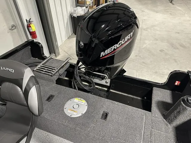 Slide: The Image of Lund 1650 Rebel XL SS 2025 - 7