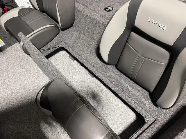 Slide: The Image of Lund 1775 Renegade SS 2025 - 12