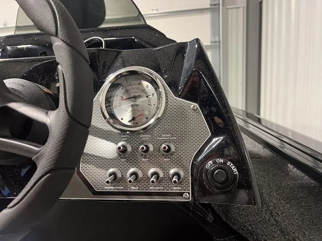 Slide: The Image of Lund 1775 Renegade SS 2025 - 16