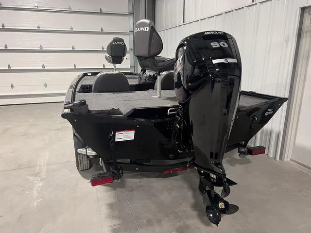 Slide: The Image of Lund 1775 Renegade SS 2025 - 4