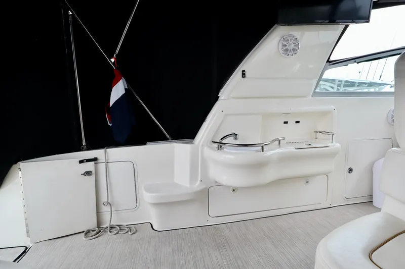 Slide: The Image of Sea Ray Sundancer 310 2001 - 7