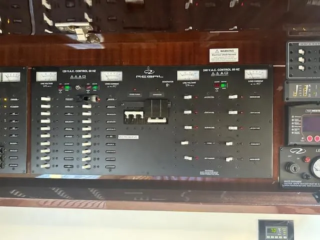 Slide: The Image of Regal 53 Sport Coupe 2016 - 38