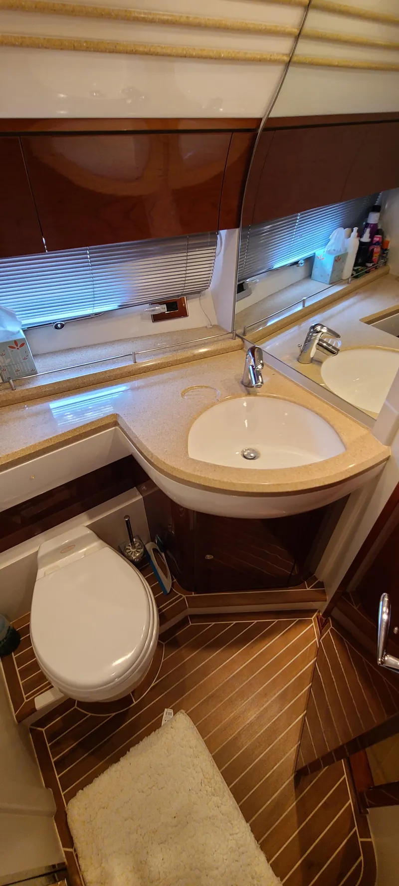 Slide: The Image of Luxurious bathroom on a 2006 Viking Sport Cruisers 61 Flybridge yacht. - 21
