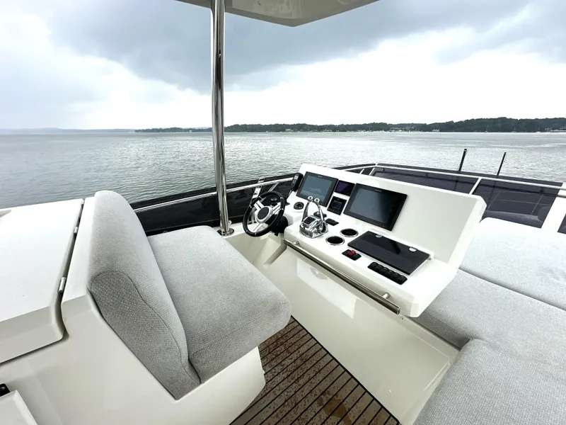 Slide: The Image of 2019 Prestige Yachts 590 Fly - 23