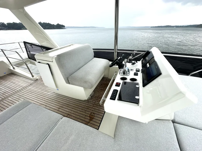 Slide: The Image of 2019 Prestige Yachts 590 Fly - 24