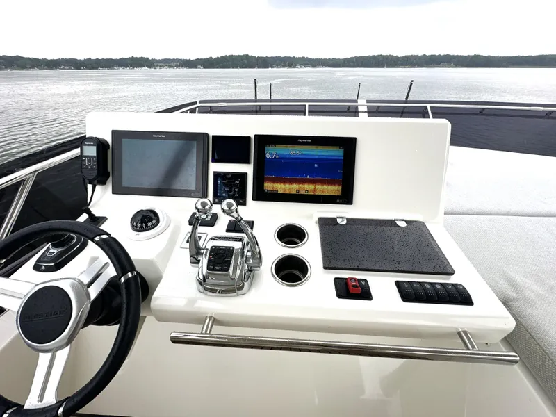 Slide: The Image of 2019 Prestige Yachts 590 Fly - 28