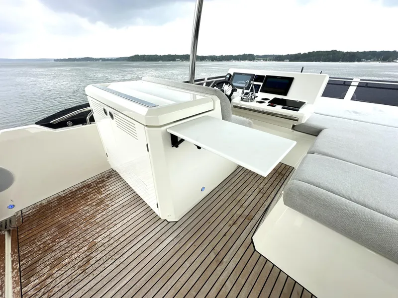 Slide: The Image of 2019 Prestige Yachts 590 Fly - 32