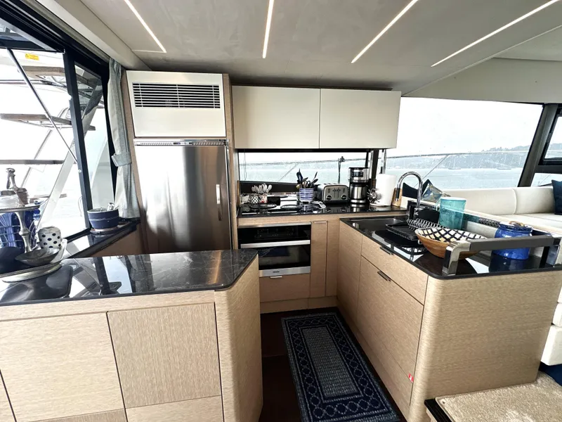 Slide: The Image of 2019 Prestige Yachts 590 Fly - 35