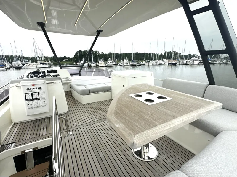 Slide: The Image of 2022 Prestige Yachts 460 Fly - 13