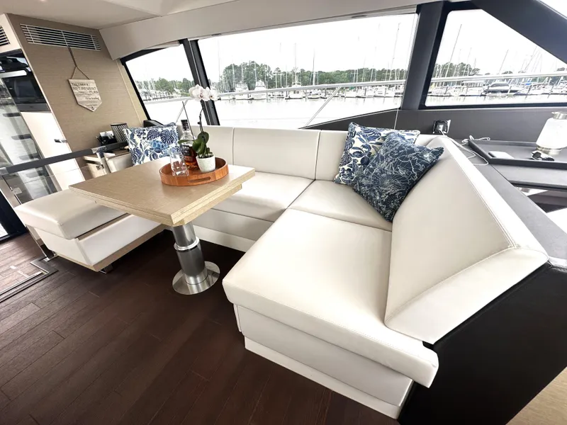 Slide: The Image of 2022 Prestige Yachts 460 Fly - 34