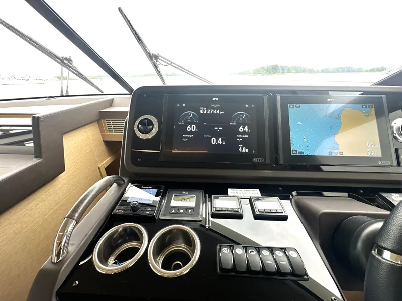 Slide: The Image of 2022 Prestige Yachts 460 Fly - 40