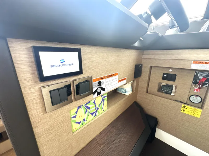 Slide: The Image of 2022 Prestige Yachts 460 Fly - 43