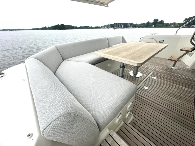 Slide: The Image of 2022 Prestige Yachts 460 Fly - 5