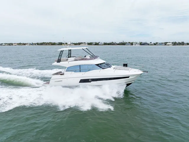 Slide: The Image of Prestige 460 2022 - 74