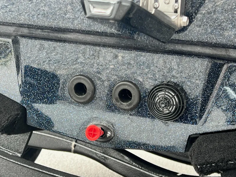 Slide: The Image of Skeeter ZXR 20 2025 - 25