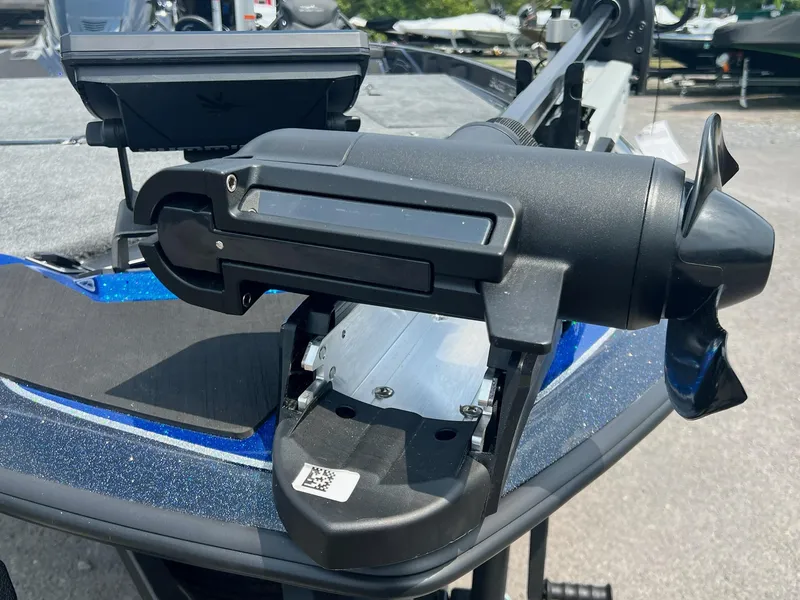 Slide: The Image of Skeeter ZXR 20 2025 - 26