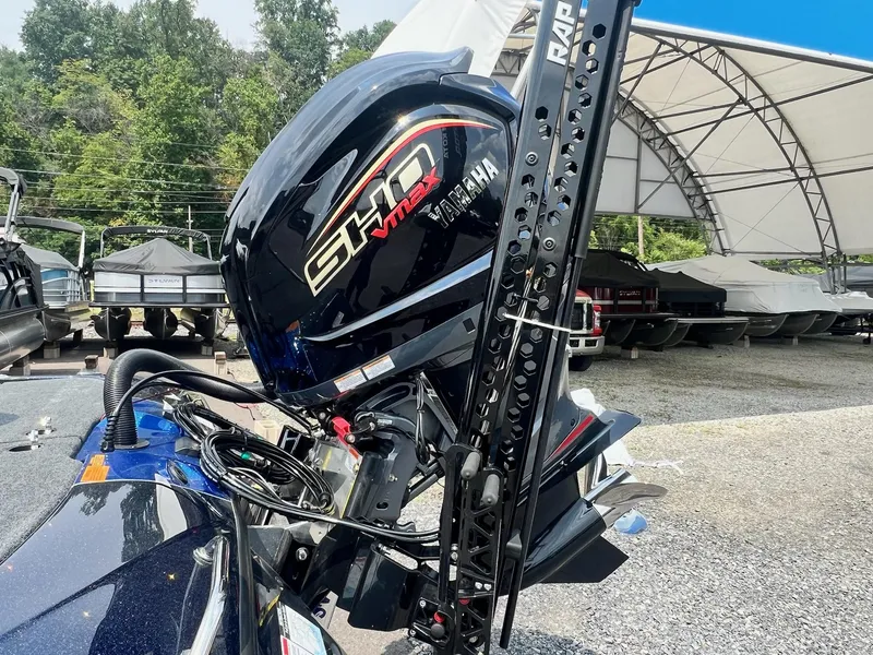 Slide: The Image of Skeeter ZXR 20 2025 - 32