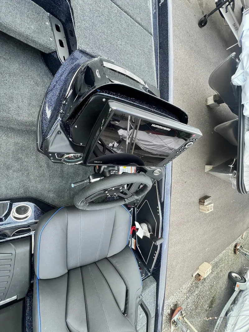 Slide: The Image of Skeeter ZXR 20 2025 - 42