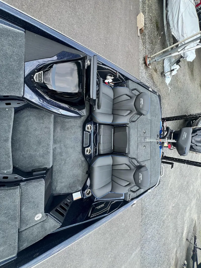 Slide: The Image of Skeeter ZXR 20 2025 - 43