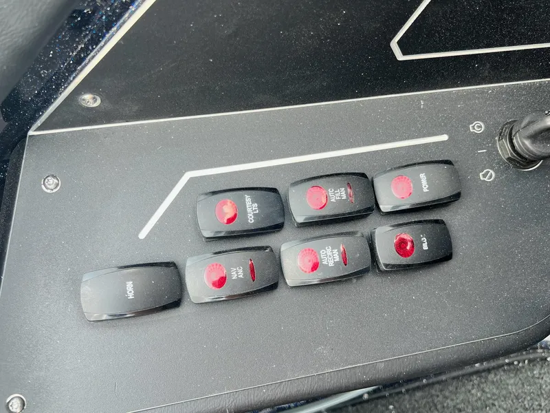 Slide: The Image of Skeeter ZXR 20 2025 - 5