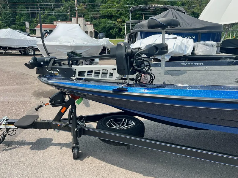 Slide: The Image of Skeeter ZXR 20 2025 - 6