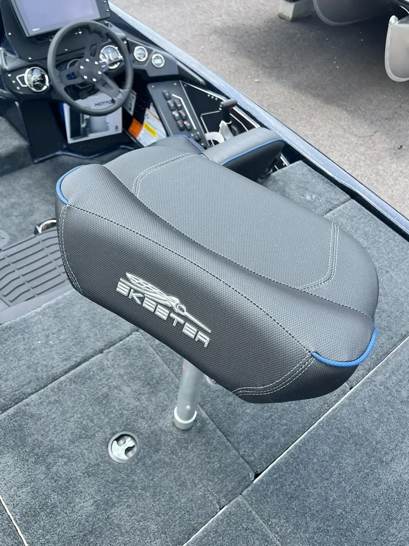 Slide: The Image of Skeeter ZXR 20 2025 - 8