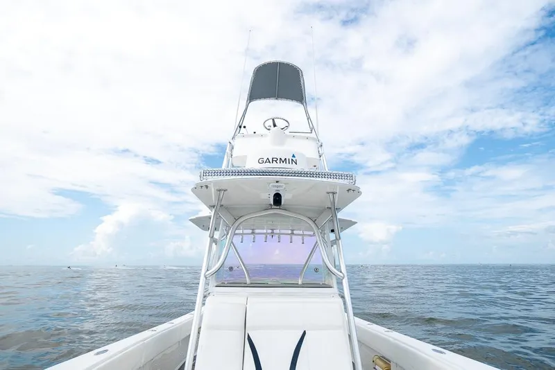 Slide: The Image of 2009 SeaVee 390I boat with Garmin equipment on open water. - 36