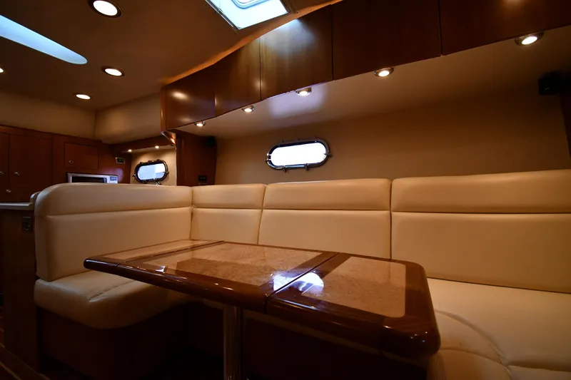 Slide: The Image of Tiara 4700 Sovran 2007 - 51