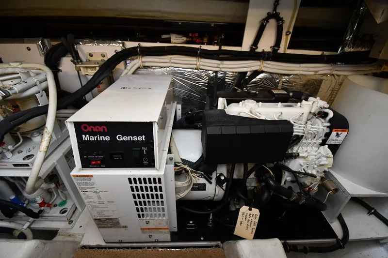 Slide: The Image of Tiara 4700 Sovran 2007 - 75