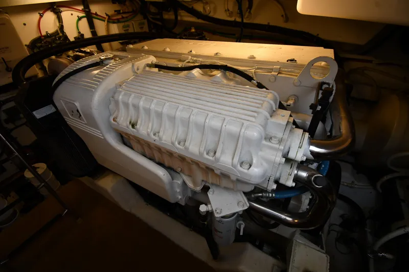 Slide: The Image of Tiara 4700 Sovran 2007 - 77