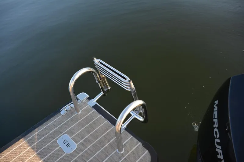 Slide: The Image of Manufacturer Provided Image - 18