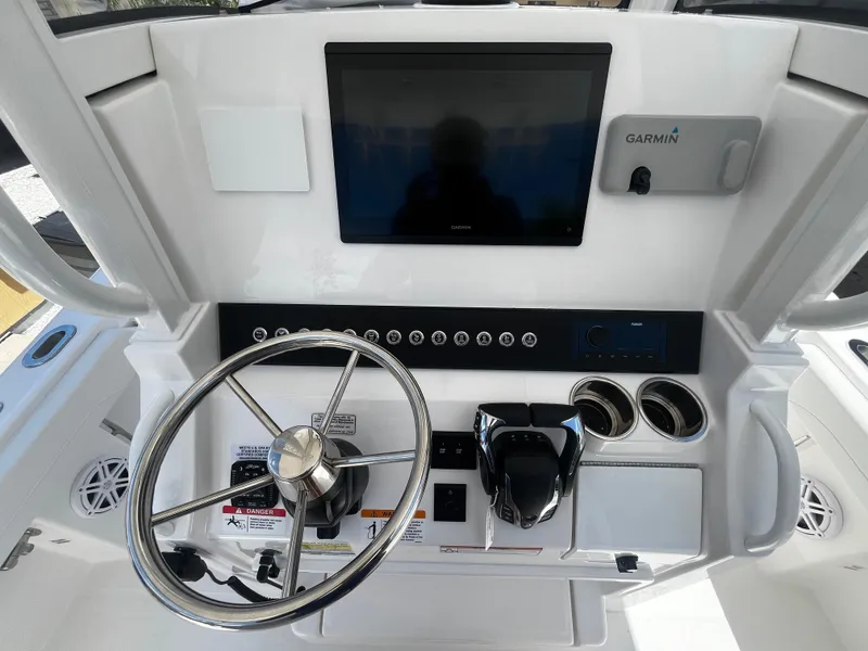 Slide: The Image of Regulator 23 helm with Garmin 16 inch display - 15