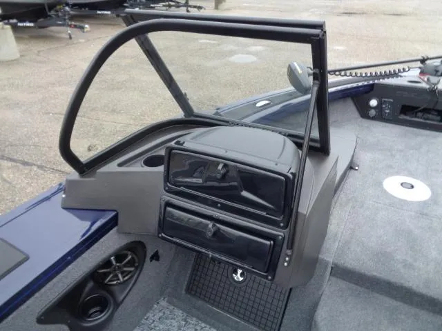 Slide: The Image of Tracker Targa V-19 Combo 2024 - 71