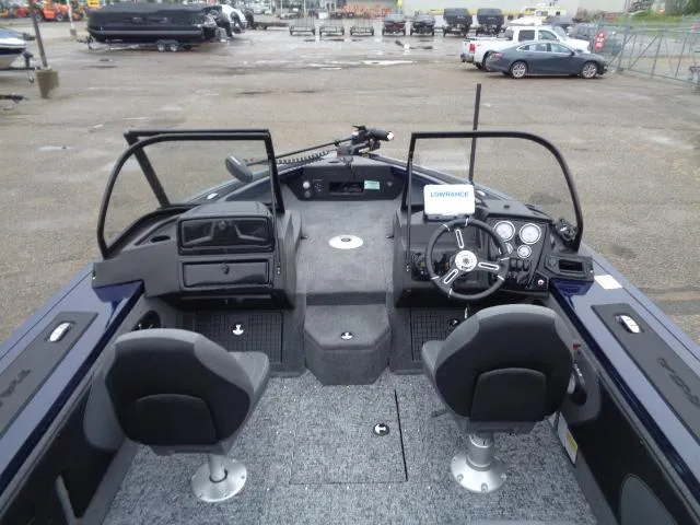 Slide: The Image of Tracker Targa V-19 Combo 2024 - 74