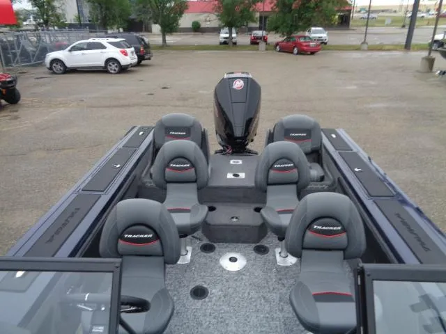 Slide: The Image of Tracker Targa V-19 Combo 2024 - 75