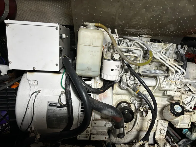 Slide: The Image of Ocean 42 sportsfish 1995 - 15