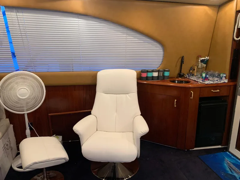 Slide: The Image of Ocean 42 sportsfish 1995 - 23