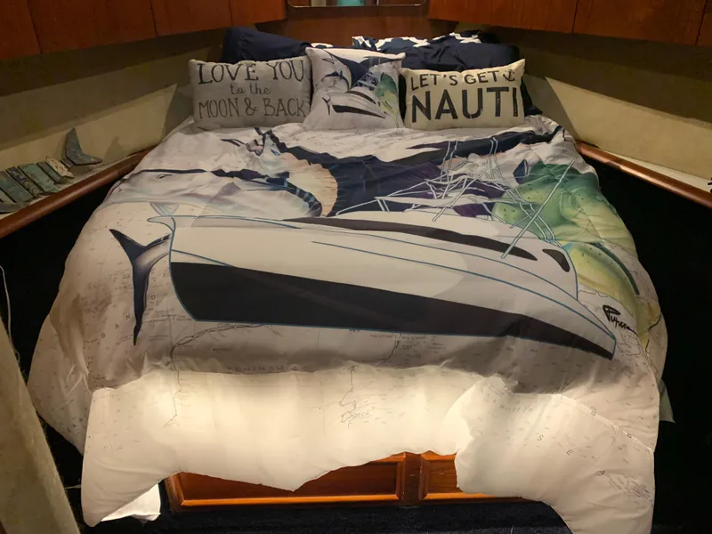 Slide: The Image of Ocean Yachts 42 sportsfish 1995 - 25