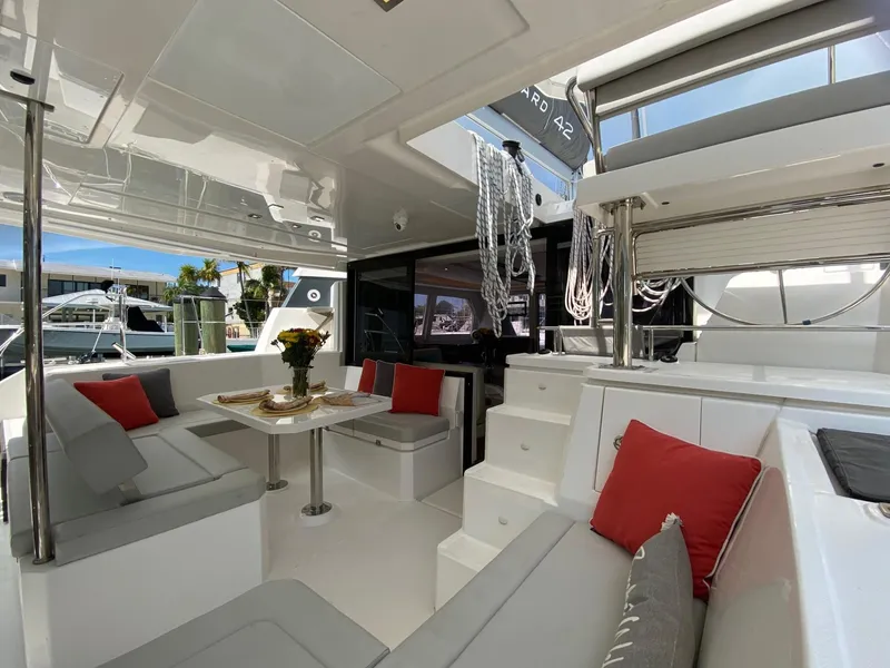 Slide: The Image of Leopard 42 2021 - 1