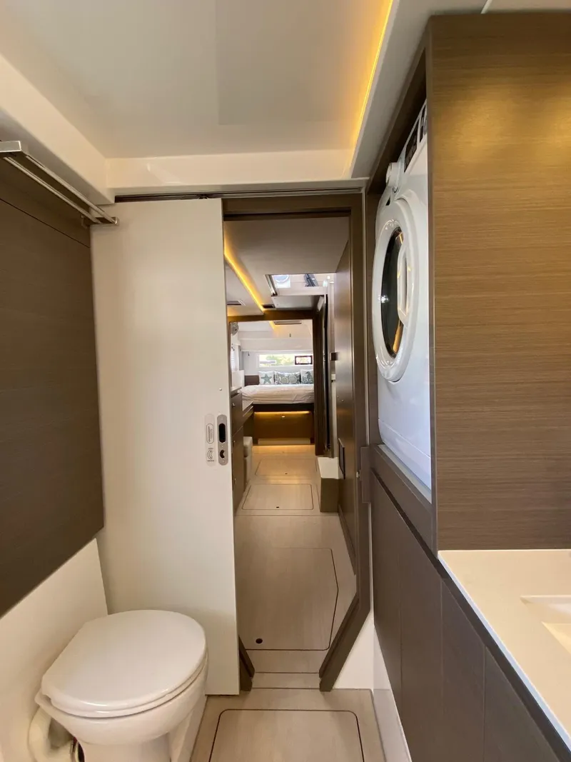 Slide: The Image of Leopard 42 2021 - 44