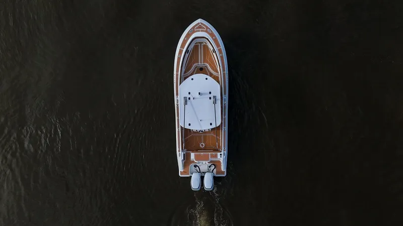 Slide: The Image of Top view of a 2000 Hydra-Sports 2796 Vector boat on water. - 30