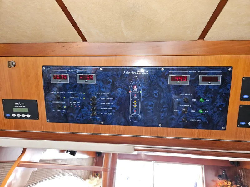 Slide: The Image of Control panel of 1998 Astondoa 72 GLX Extended Platform yacht. - 33